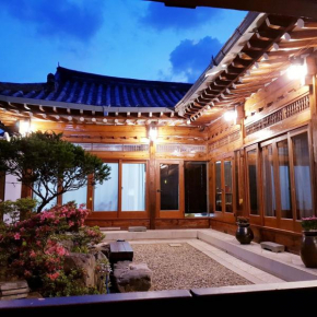Yeonyijae hanok stay